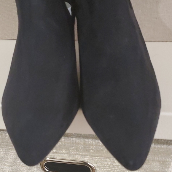 H&M slip on black suede booties - Picture 3 of 6